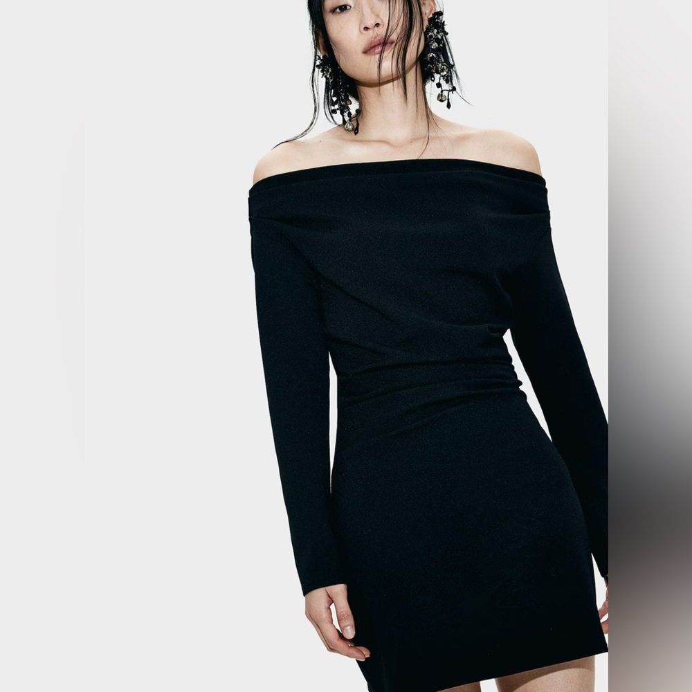 H&M Black Ruched Off-Shoulder Bodycon Dress BRAND NEW! Size LARGE